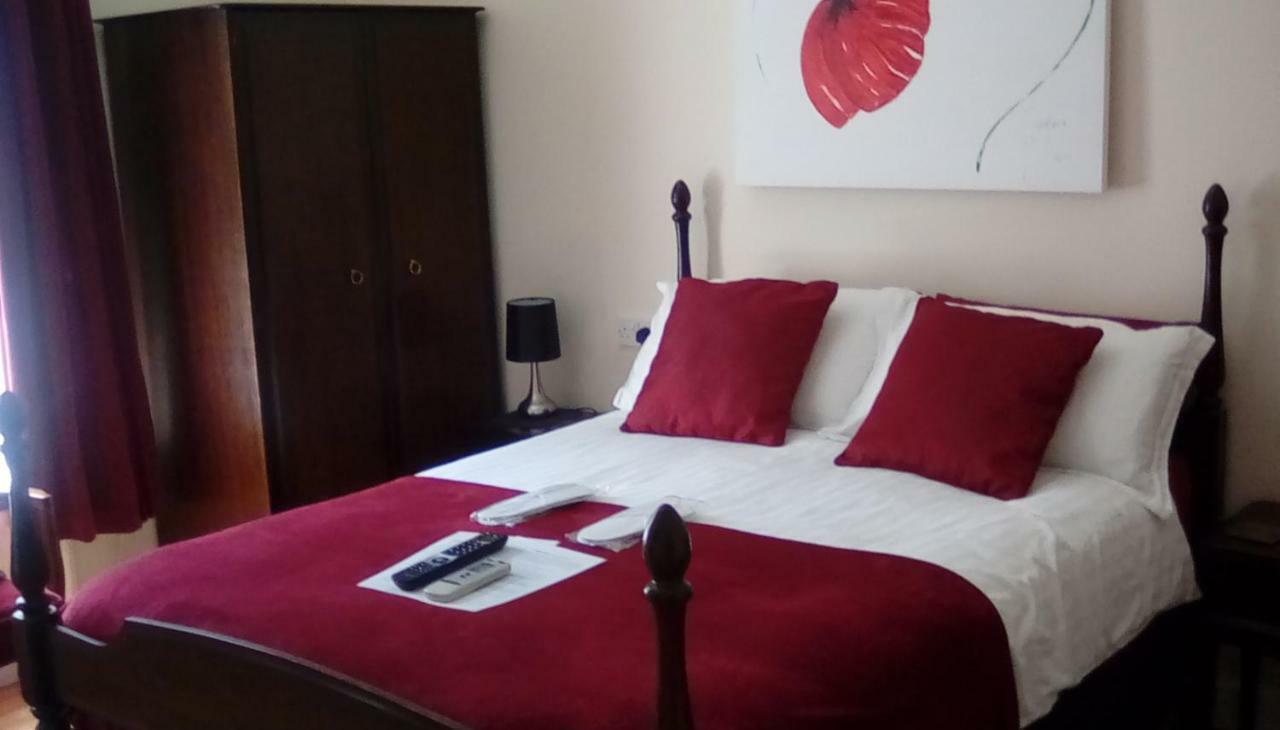 Отель Oaklands House - Adults Only Brading Экстерьер фото